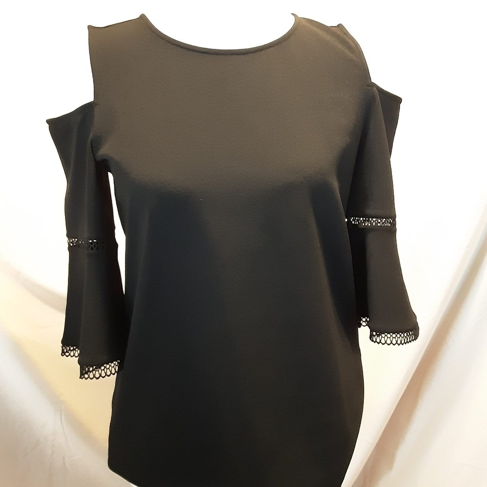 Ann Taylor Black Lace Cold Shoulder Top SZ SM